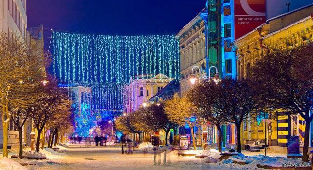 Apartment In The City Center Ivano-Frankivsk Exterior photo